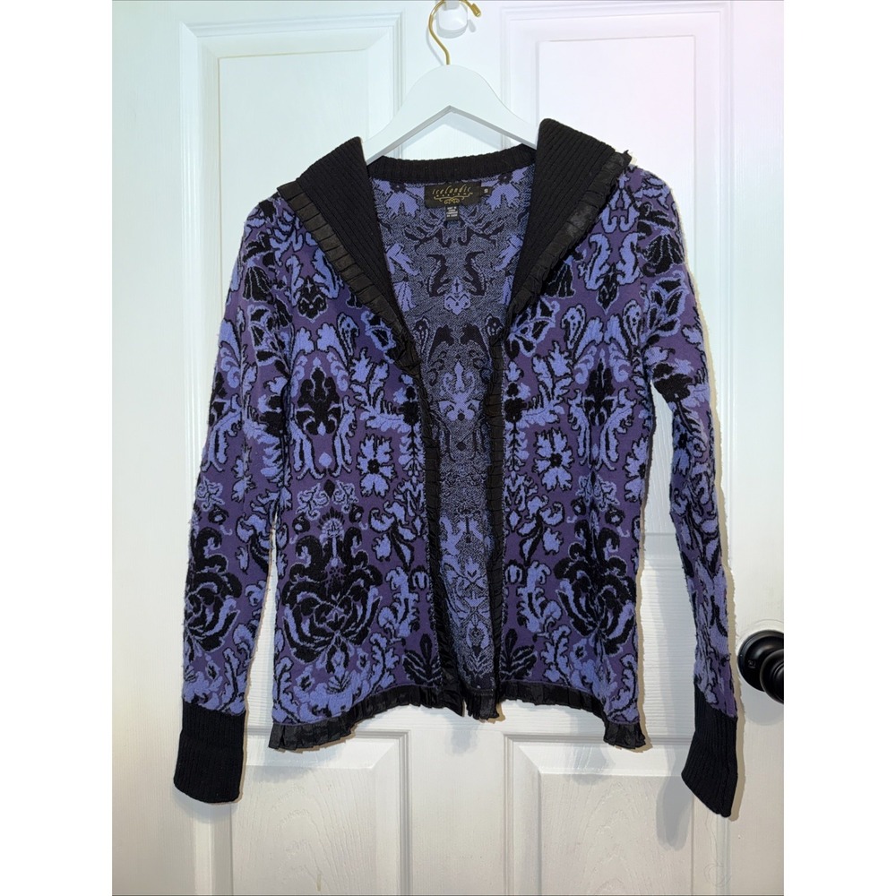 Icelandic Design Women's Damask Print Wool Sweater Open Violet‎ Black S Small